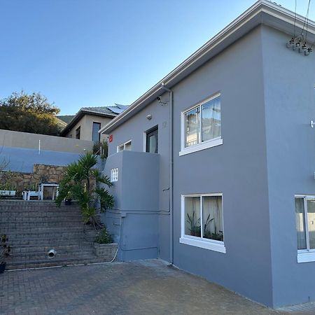 12 Greenpoint Guesthouse Cape Town Exterior photo