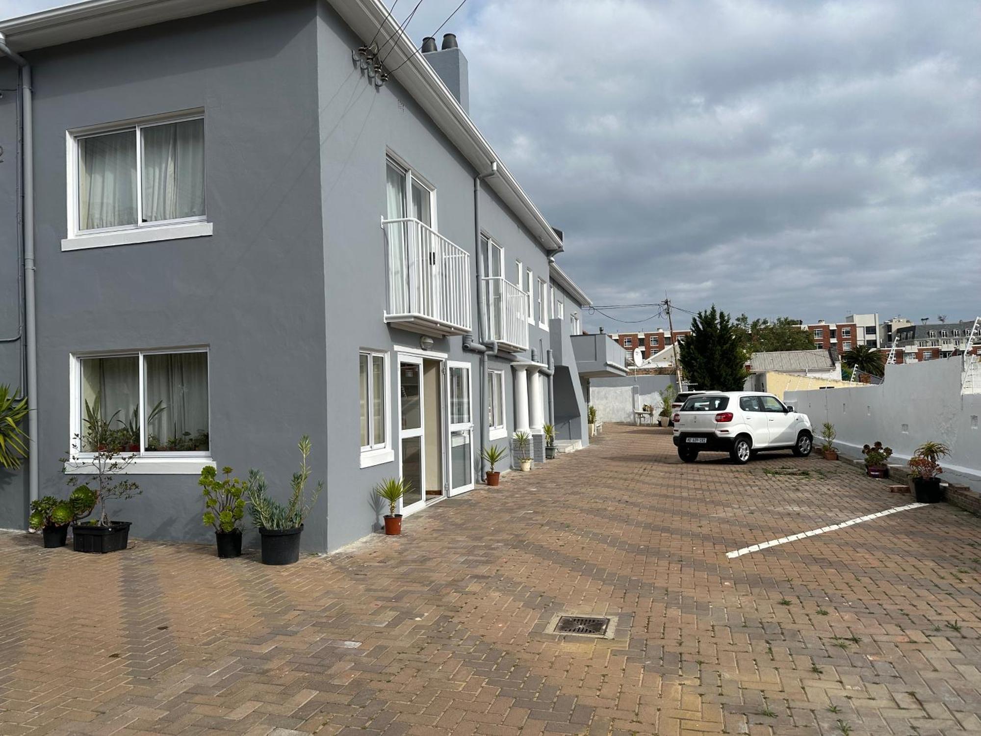12 Greenpoint Guesthouse Cape Town Exterior photo