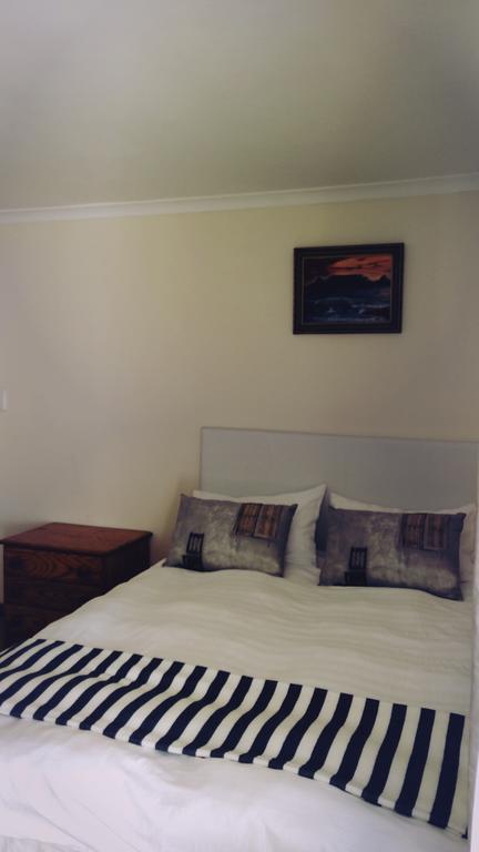 12 Greenpoint Guesthouse Cape Town Exterior photo